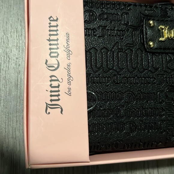 Juicy Couture wallet/wristlet for women. New with tags - Picture 4 of 10
